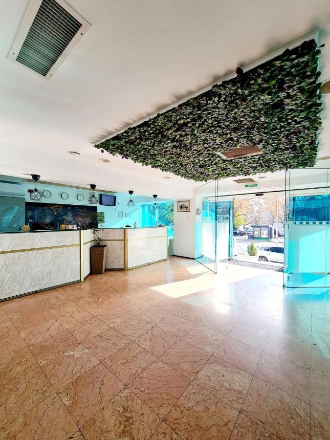 Hotel Mojo Bucharest Exterior photo